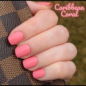 COLOR STREET Caribbean Coral Nail Strips